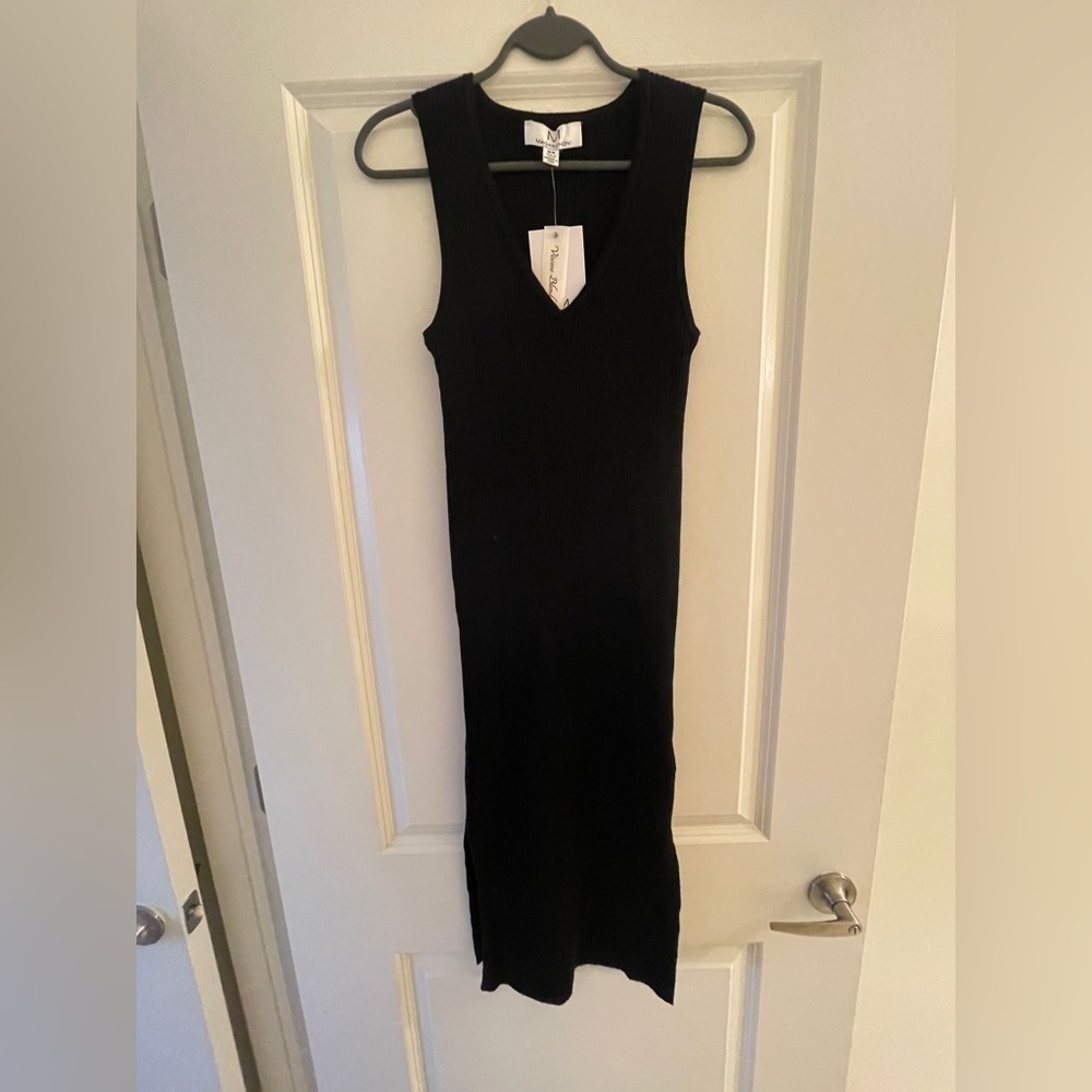 NWT Magaschoni dress